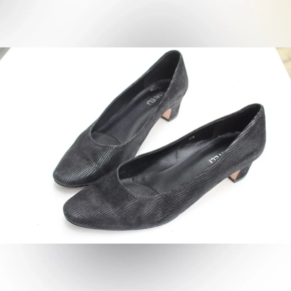 VanEli low pumps